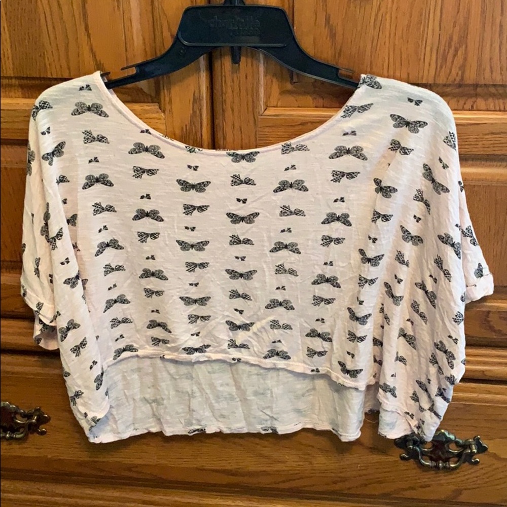 Light pink flowy crop top